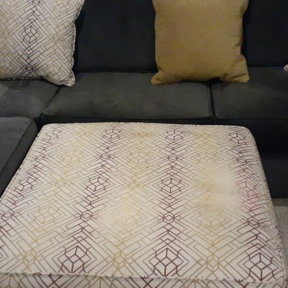 Sectional - Picture 3 of 3